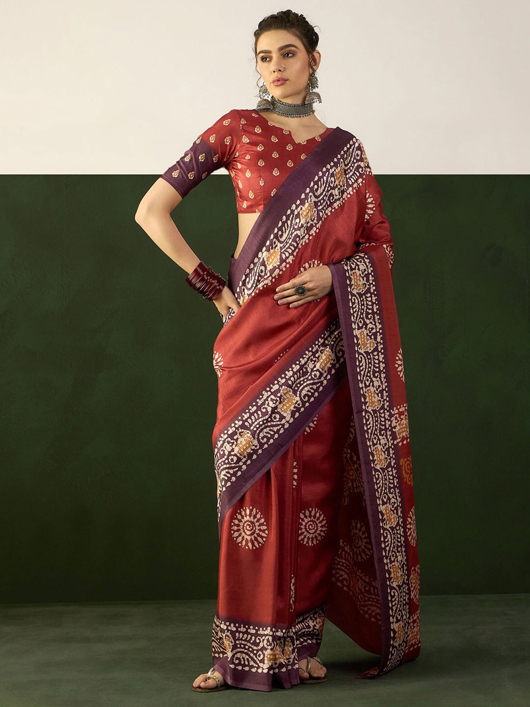 

Mitera Batik Ethnic Printed Bhagalpuri Saree, Maroon