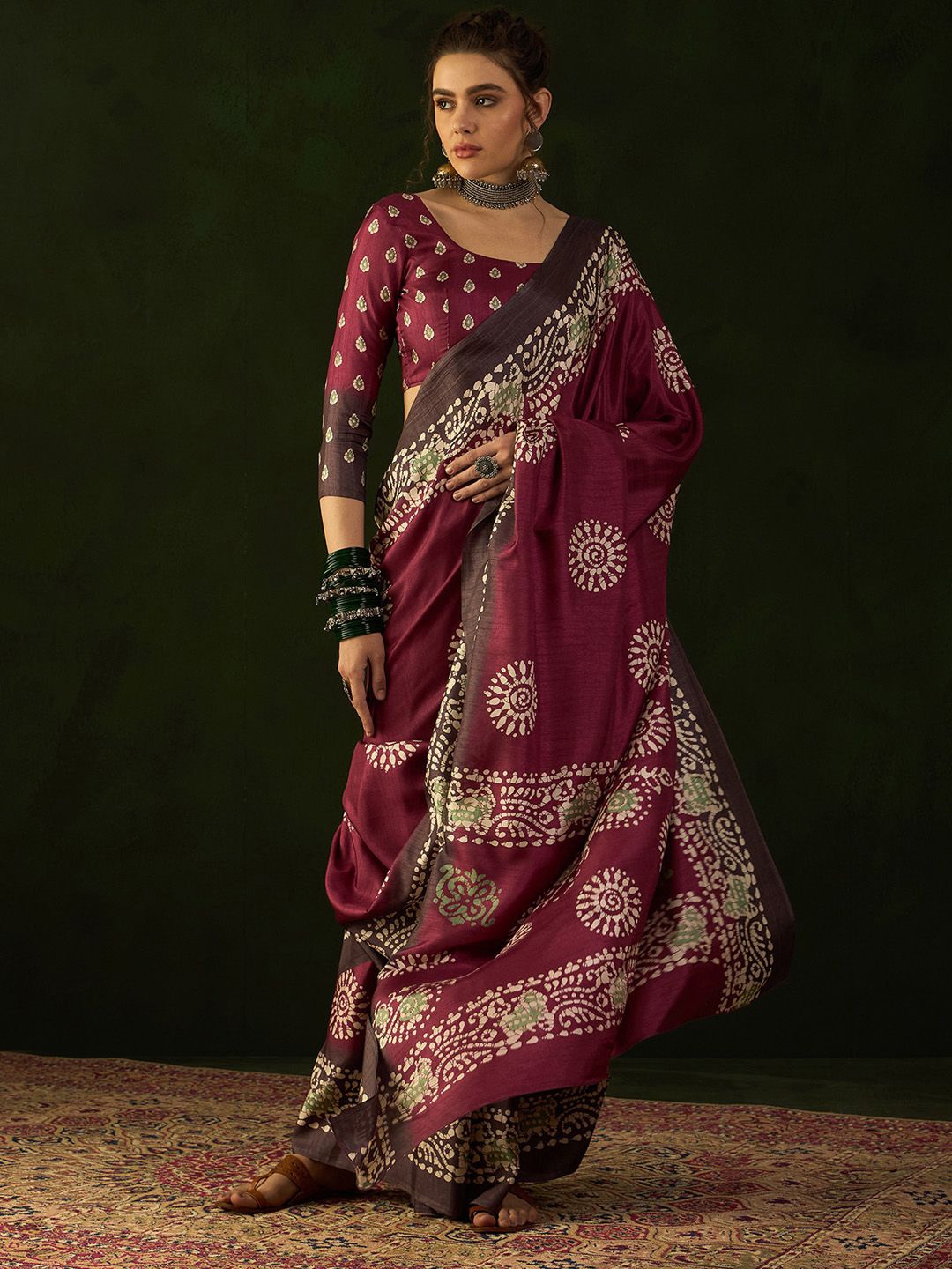 

Mitera Ethnic Motifs Bagru Saree, Magenta