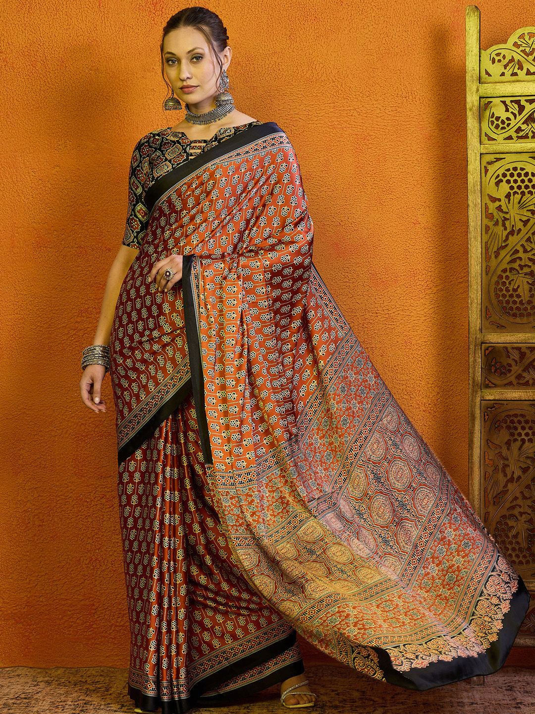 

Mitera Ethnic Motifs Satin Block Print Saree, Rust