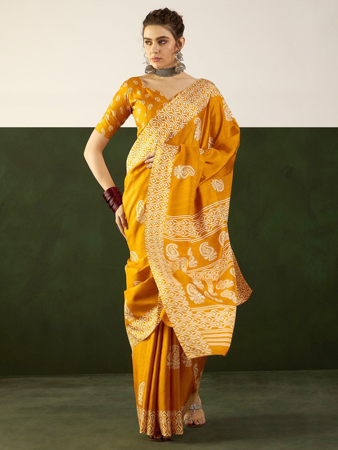 

Mitera Ethnic Motifs Bagru Saree, Mustard