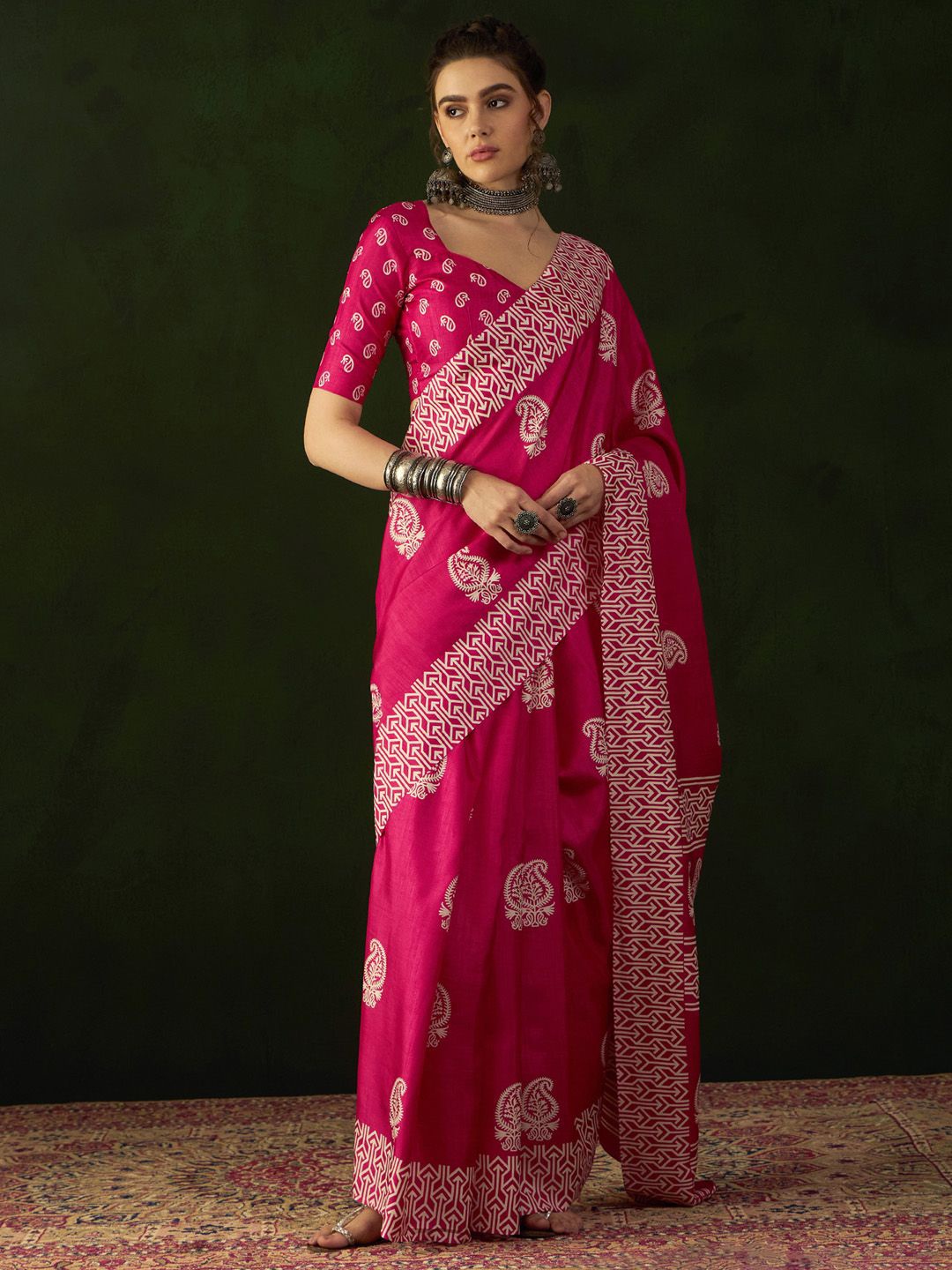 

Mitera Ethnic Motifs Bagru Saree, Pink