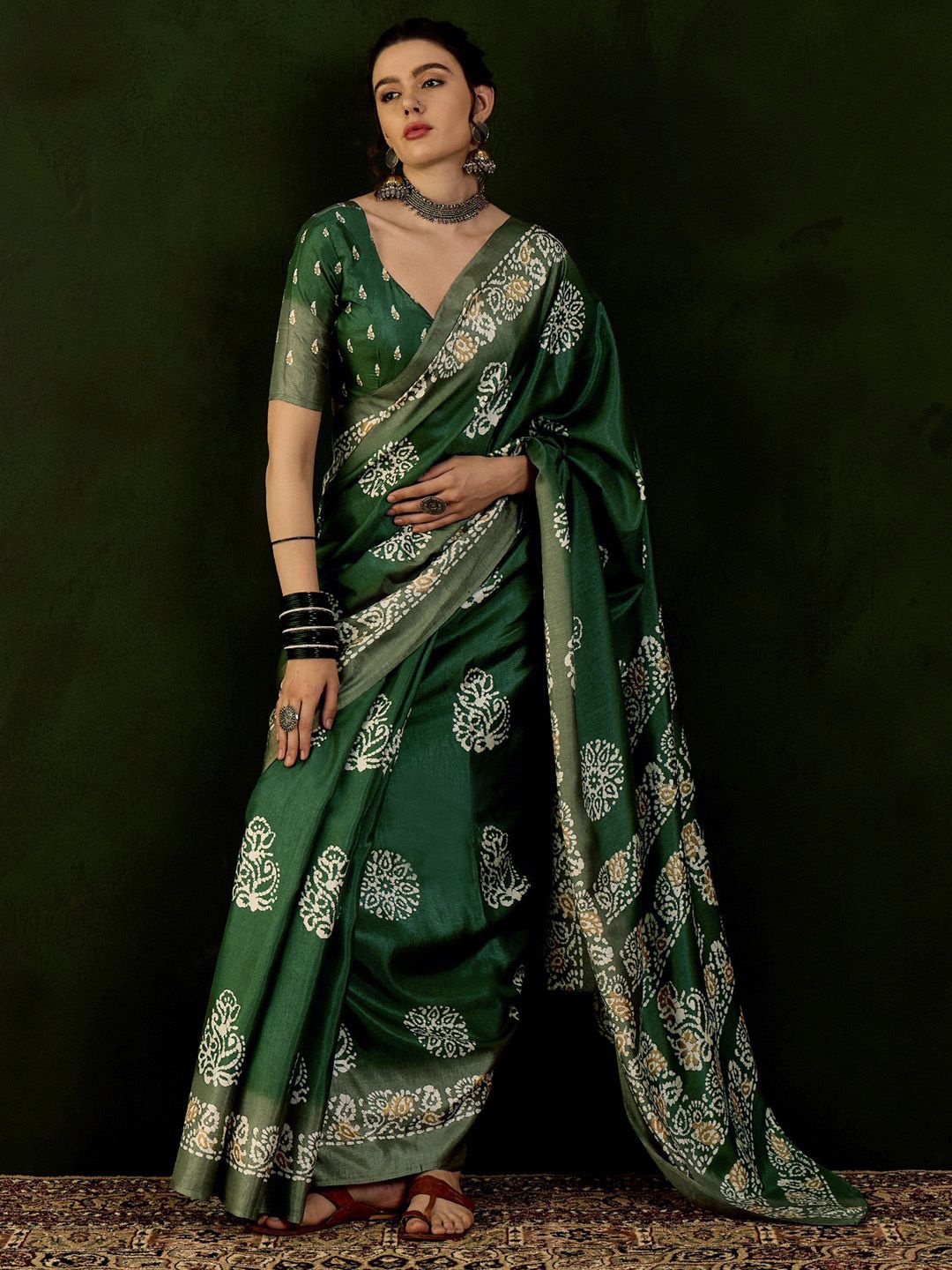 

Mitera Ethnic Motifs Bagru Saree, Green