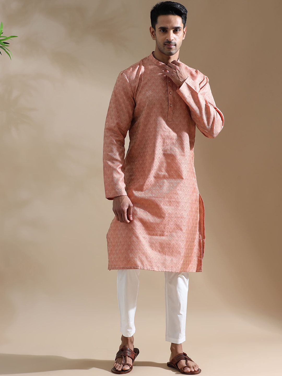 

FILORI Ethnic Motifs Woven Design Mandarin Collar Thread Work Jacquard Straight Kurta, Peach