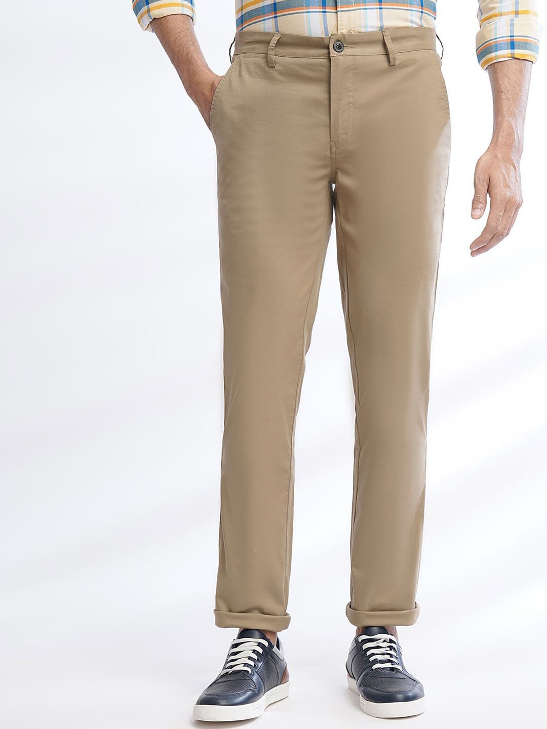 

JADE BLUE Men Slim Fit Cotton Trousers, Beige