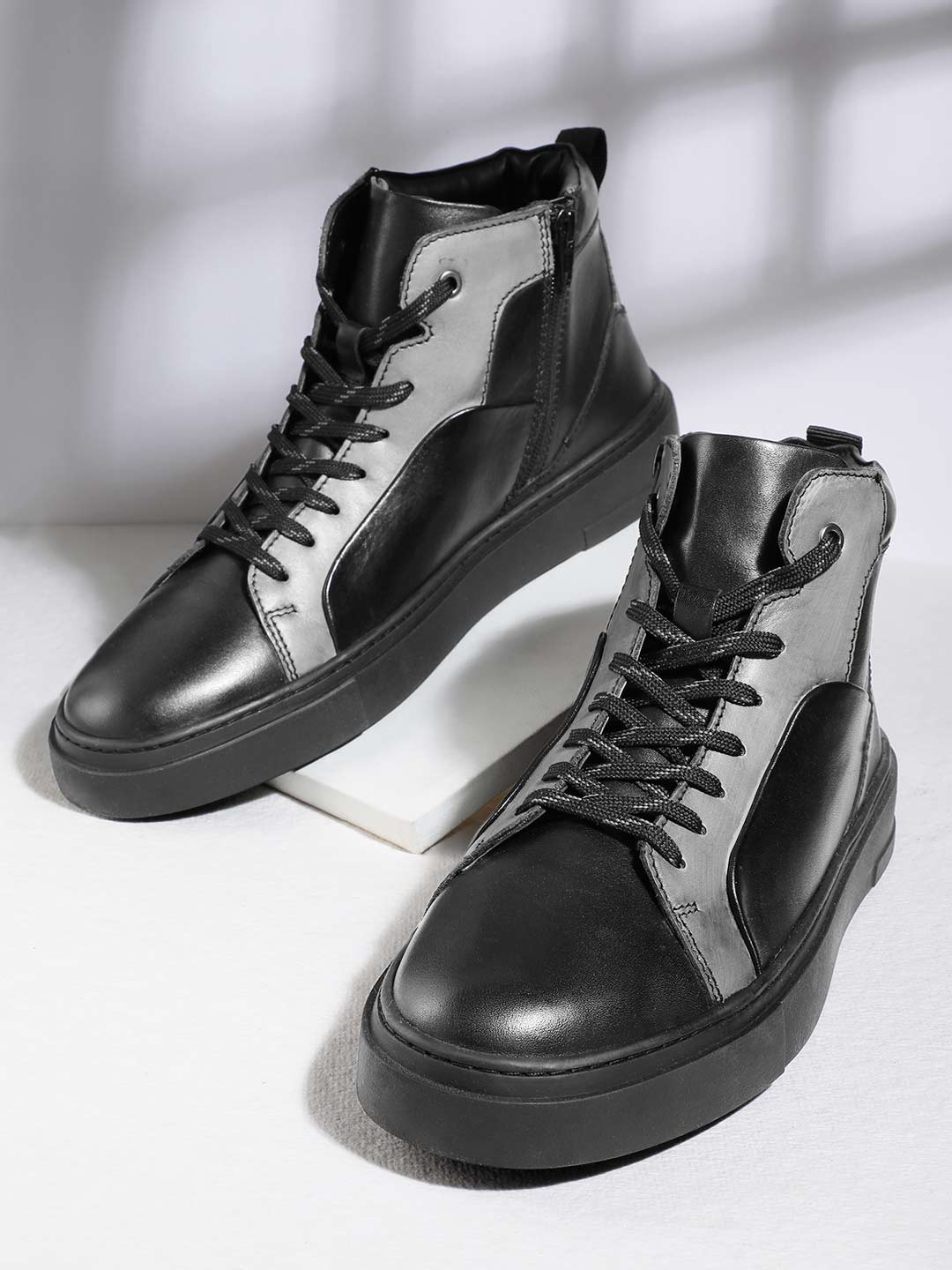 

French Connection Men Colourblocked Mid-Top Leather Sneakers, Black