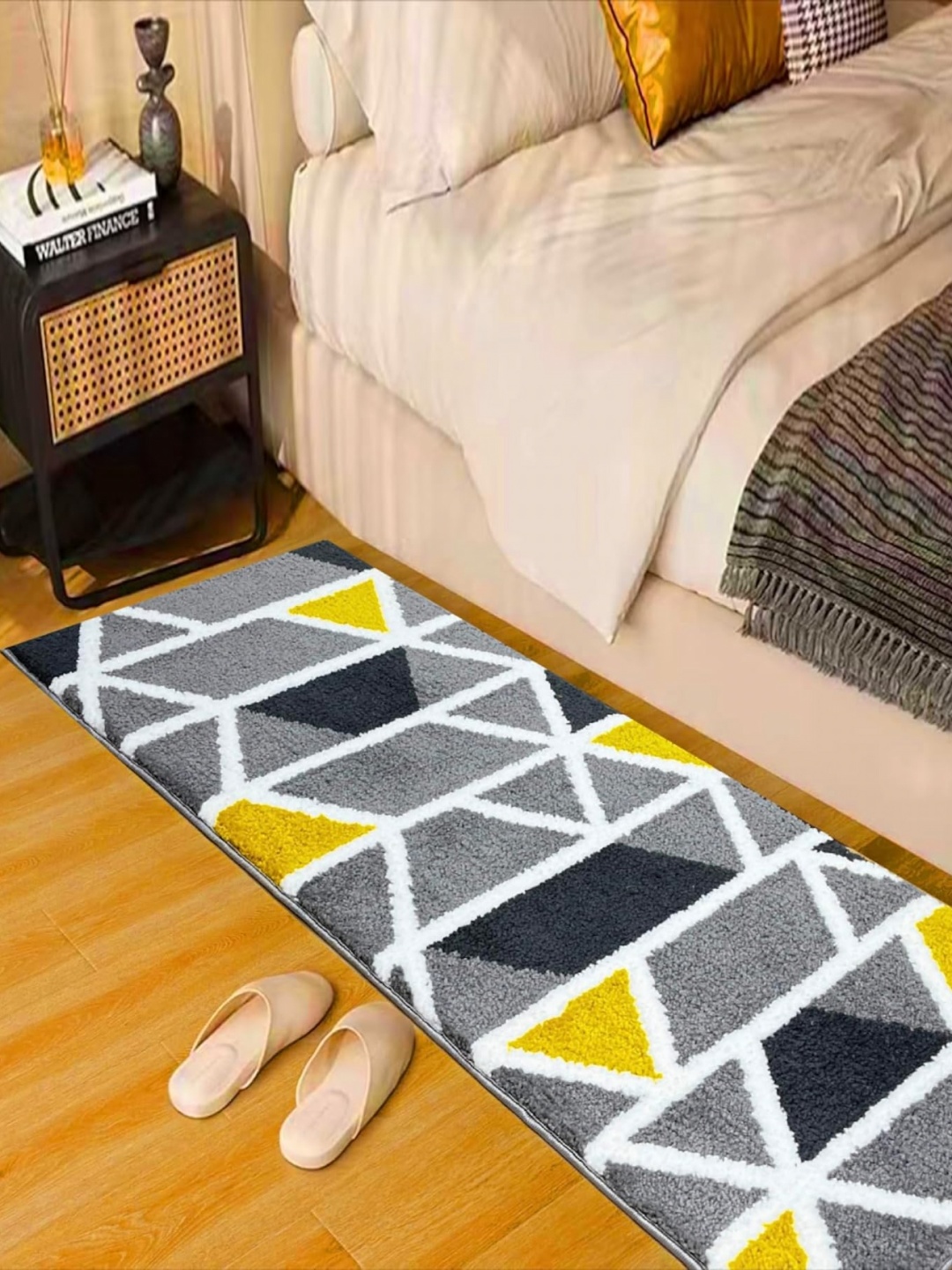 

ROSEATE Grey & Black Printed Microfiber Bath Rugs