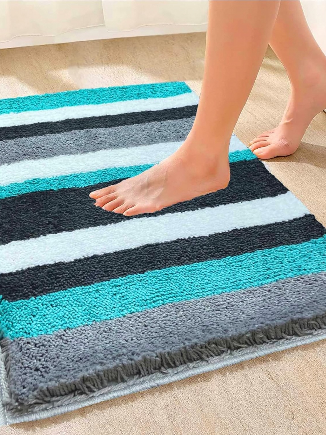 

ROSEATE Sea Green & Black Printed 2000 GSM Anti Skid Bath Rug