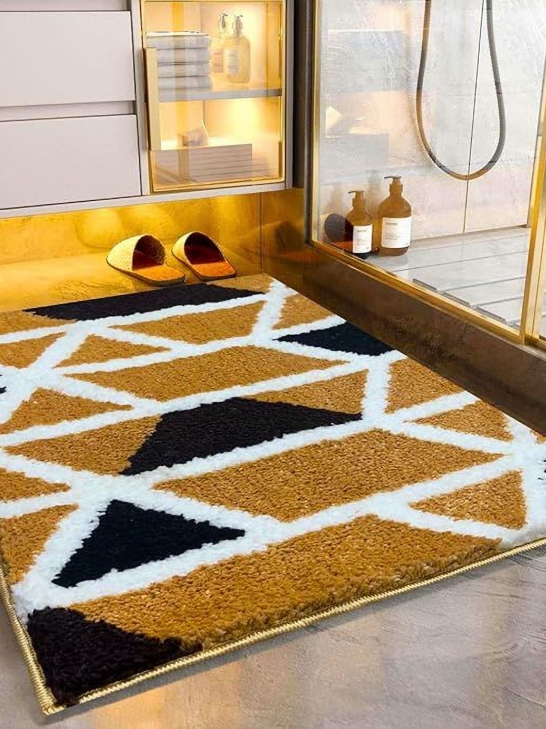 

ROSEATE Beige & White 2000 GSM Anti Skid Bath Rug
