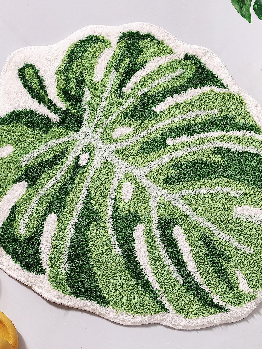 

ROSEATE Green & White 2000 GSM Anti Skid Bath Rug