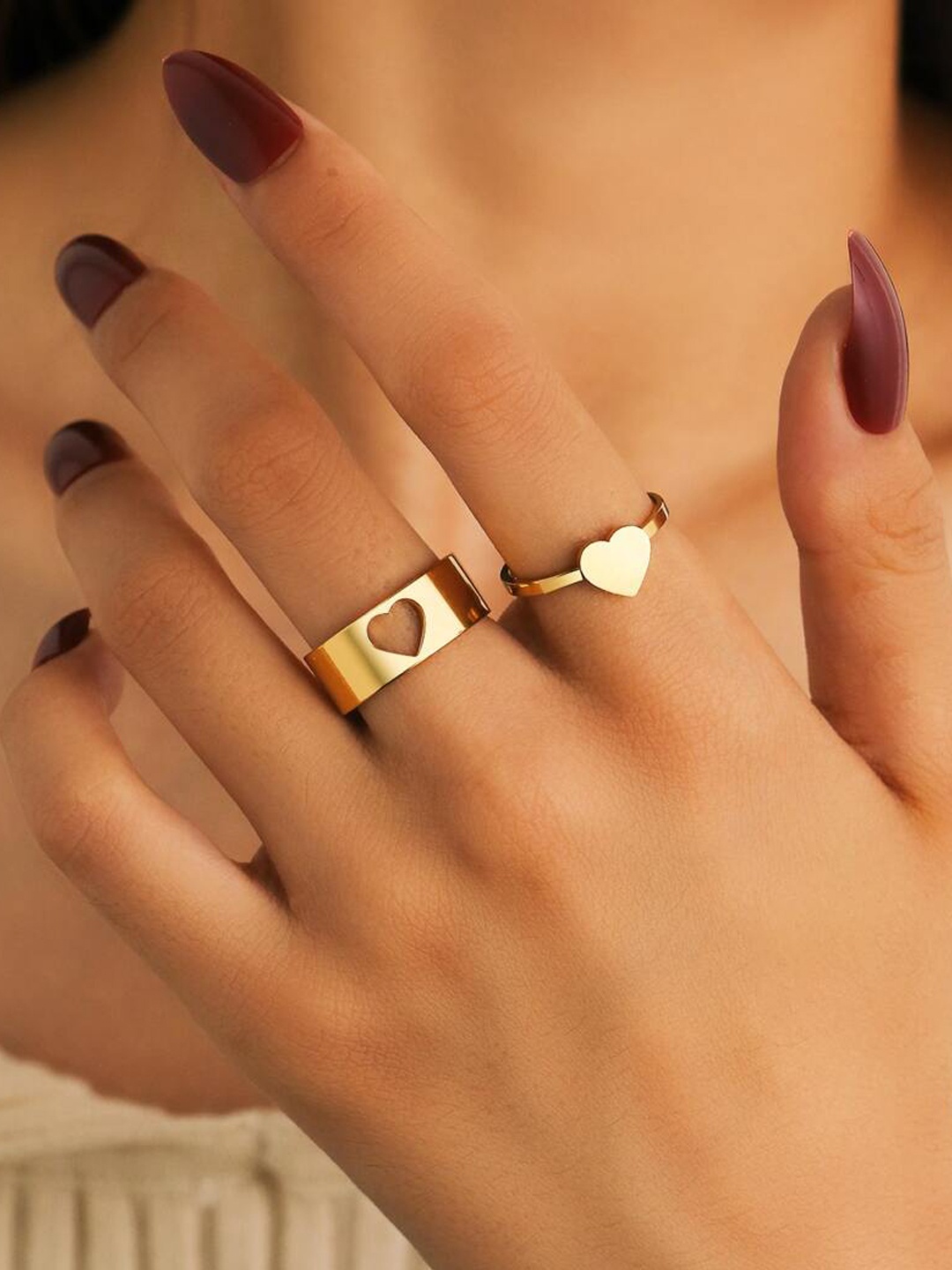 

Jewels Galaxy Set Of 2 Gold-Plated Finger Rings