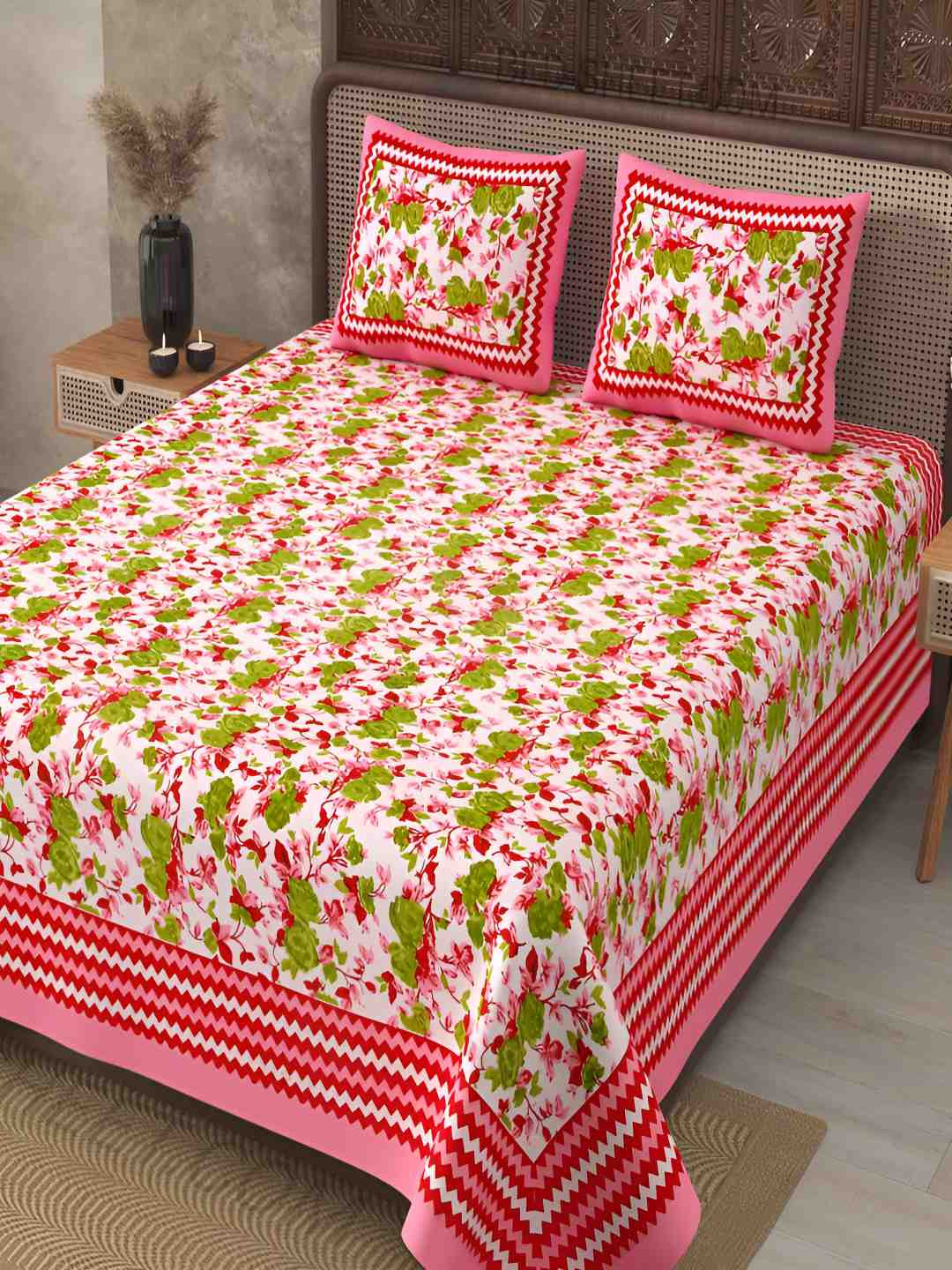 

BED-SHEET.COM Pink & White Floral Cotton 180TC King Bedsheet With 2 Pillow Covers