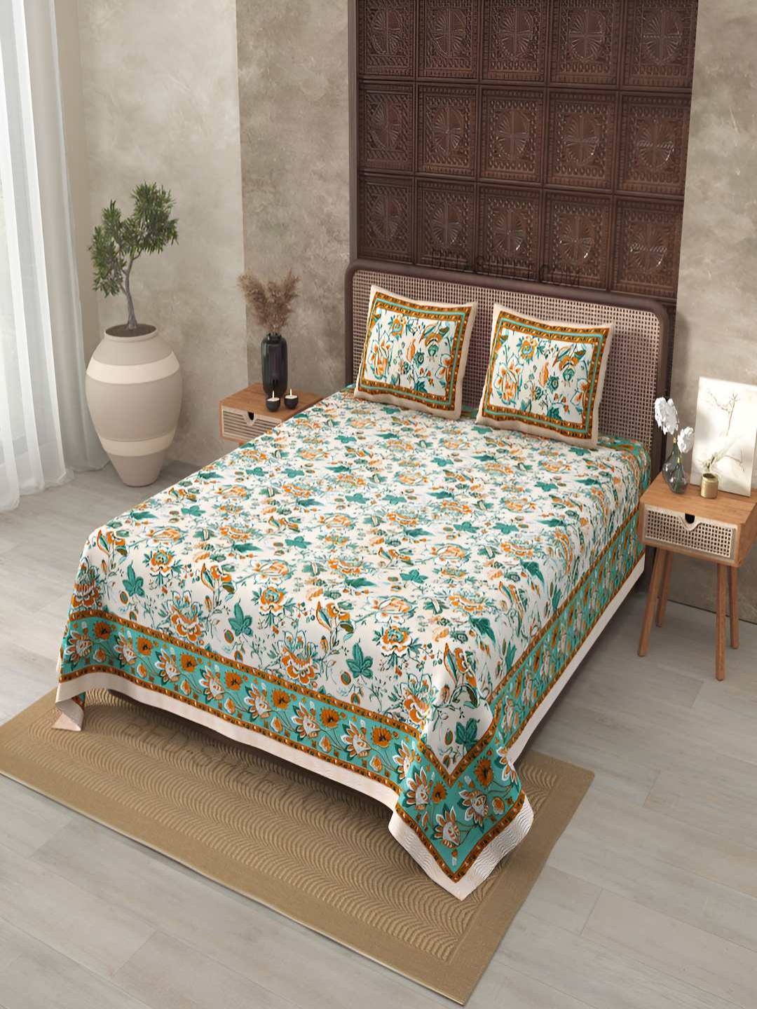 

BED-SHEET.COM Green & White Floral 240 TC Cotton King Bedsheet With 2 Pillow Covers
