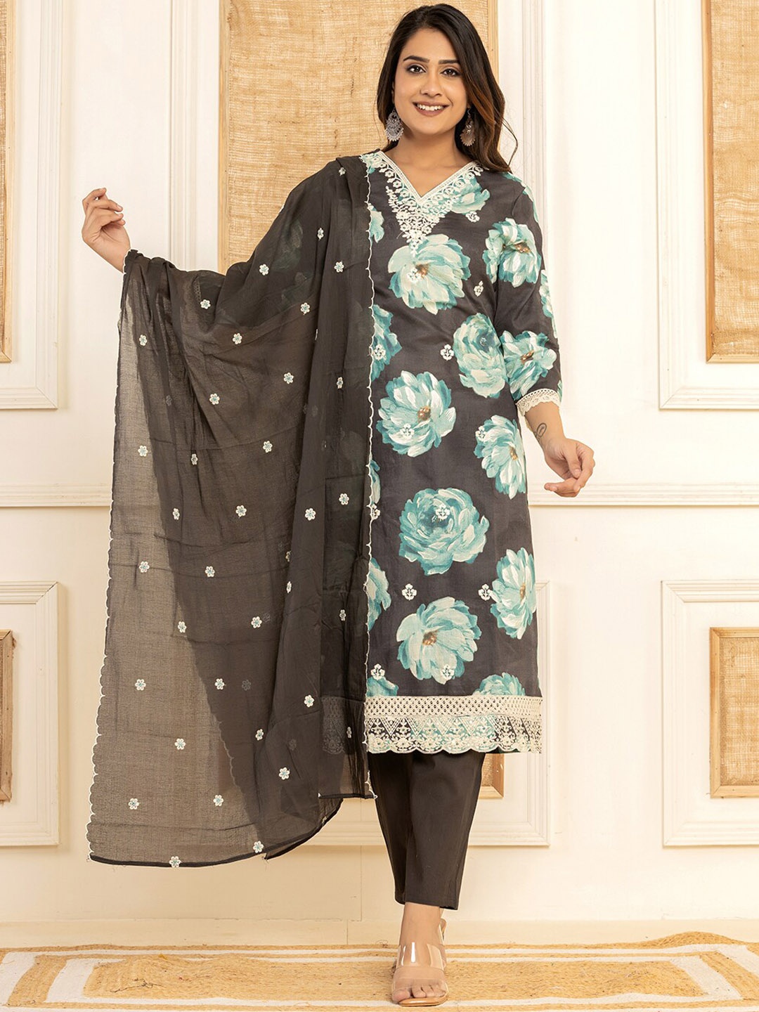 

Yufta Black & Blue Floral Printed Embroidered V-Neck Pure Cotton Kurta & Trouser & Dupatta