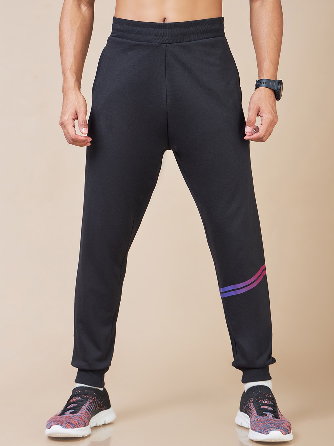 

CULT Men Striped Workout Joggers, Black