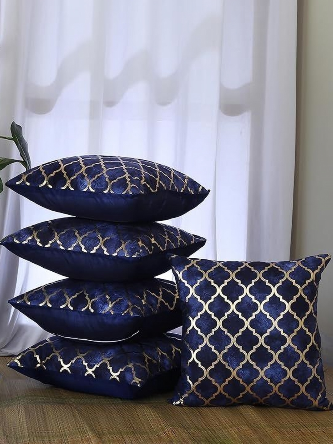 

Homerz Blue & Gold-Toned 5 Pieces Geometric Velvet Square Cushion Covers