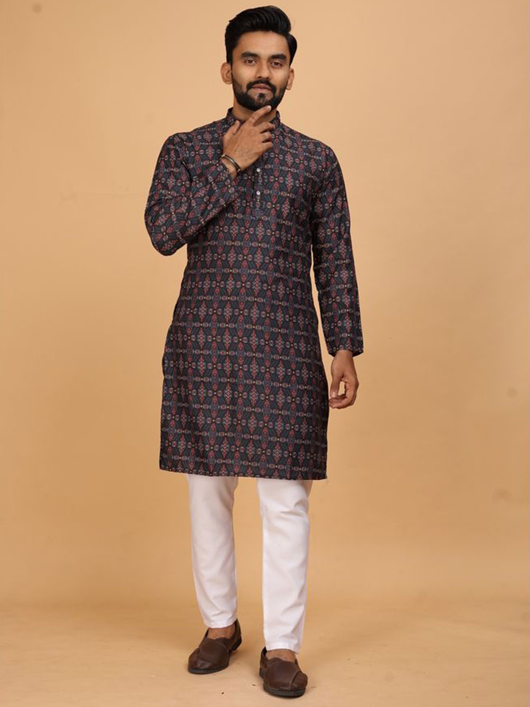 

Fashion FRICKS Geometric Printed Mandarin Collar Kurta, Black