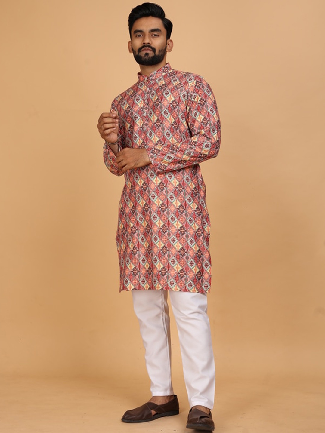 

Fashion FRICKS Geometric Printed Mandarin Collar Kurta, Brown