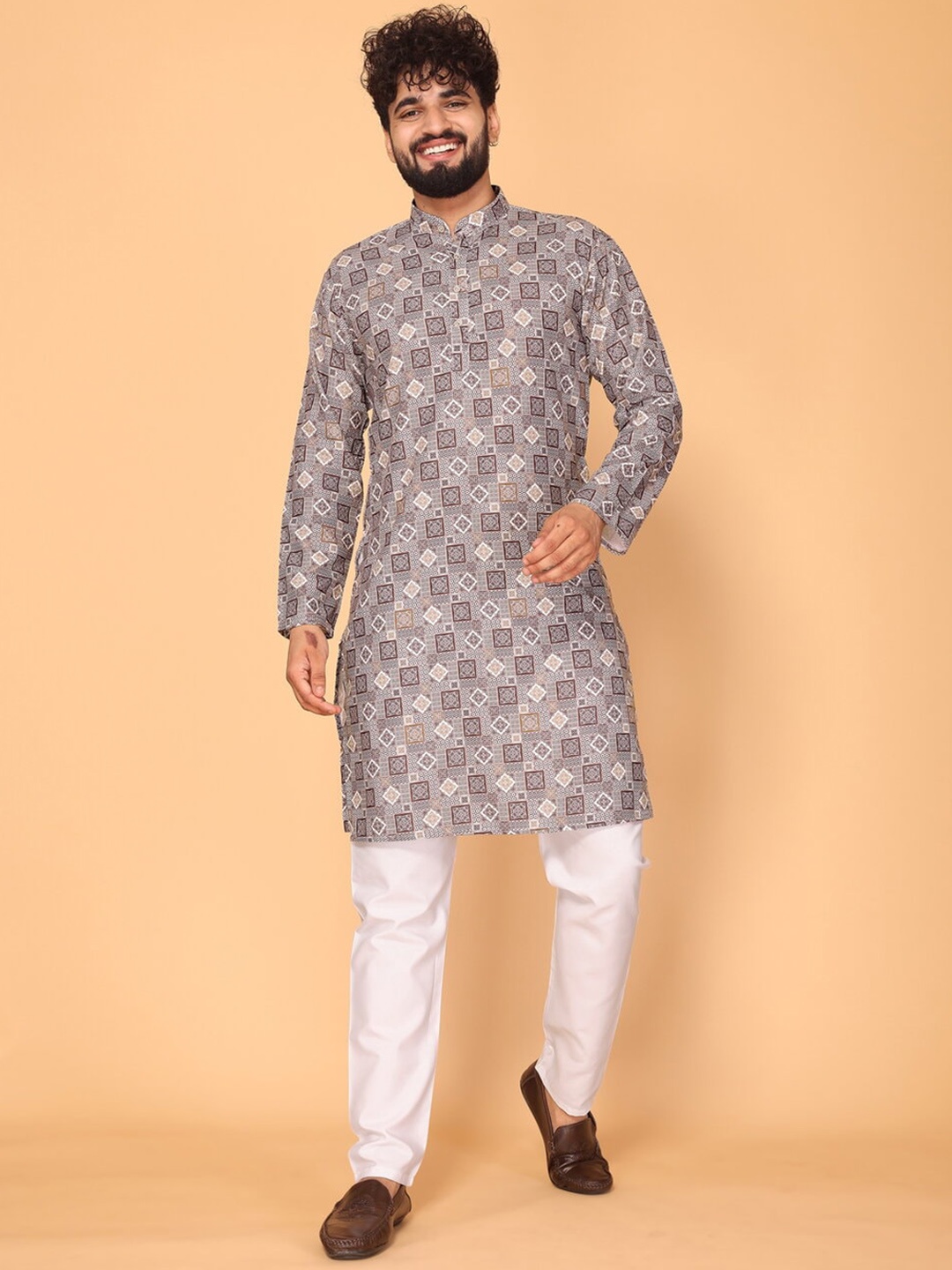 

Fashion FRICKS Geometric Printed Mandarin Collar Kurta, Brown