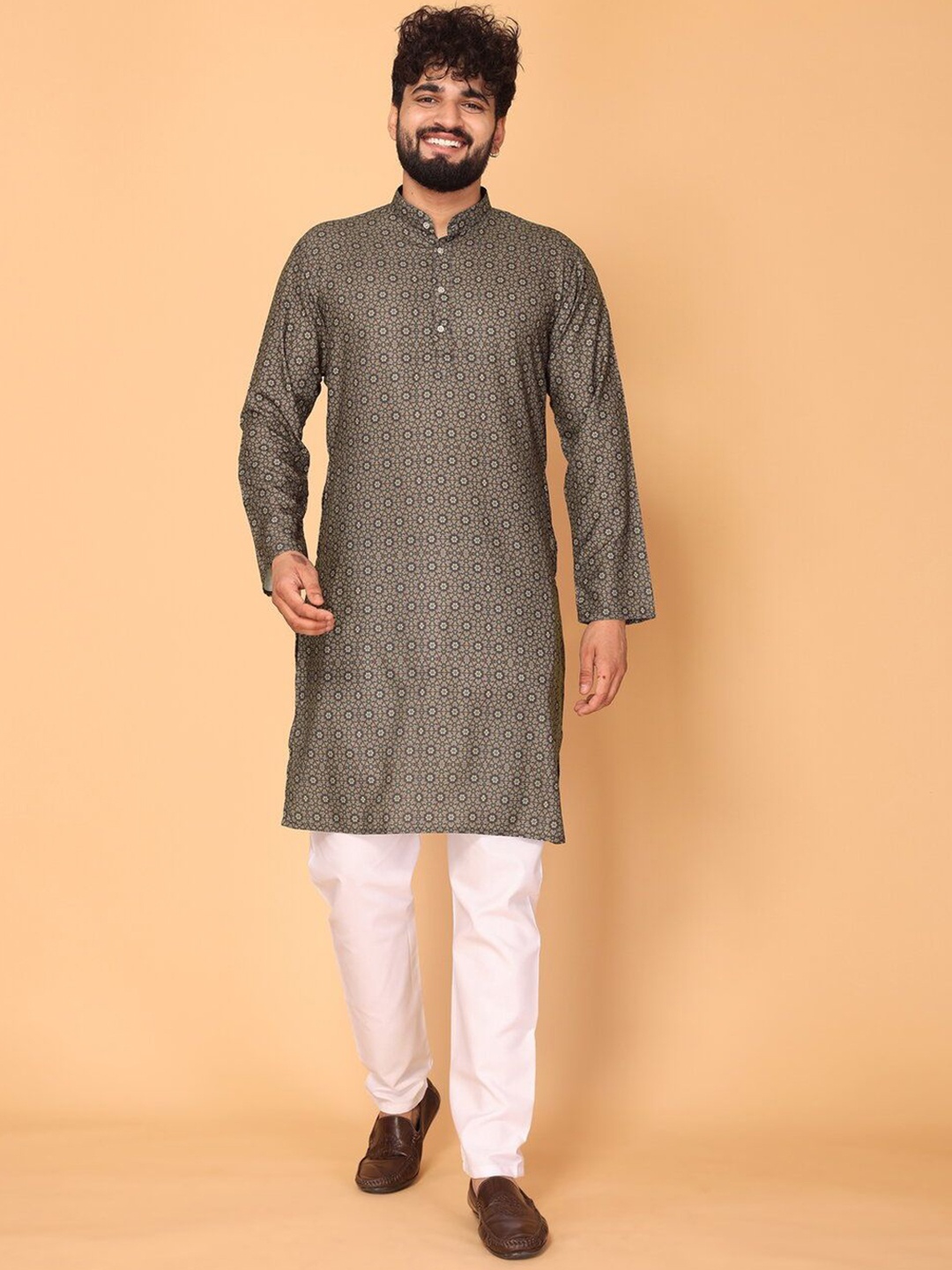 

Fashion FRICKS Geometric Printed Mandarin Collar Kurta, Black