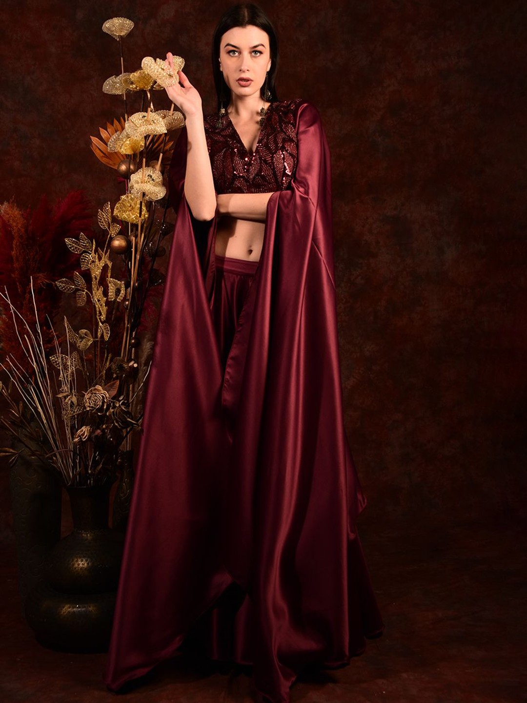 

Laalzari Embellished V-Neck Tale Sleeves Crop Top With Palazzo, Maroon