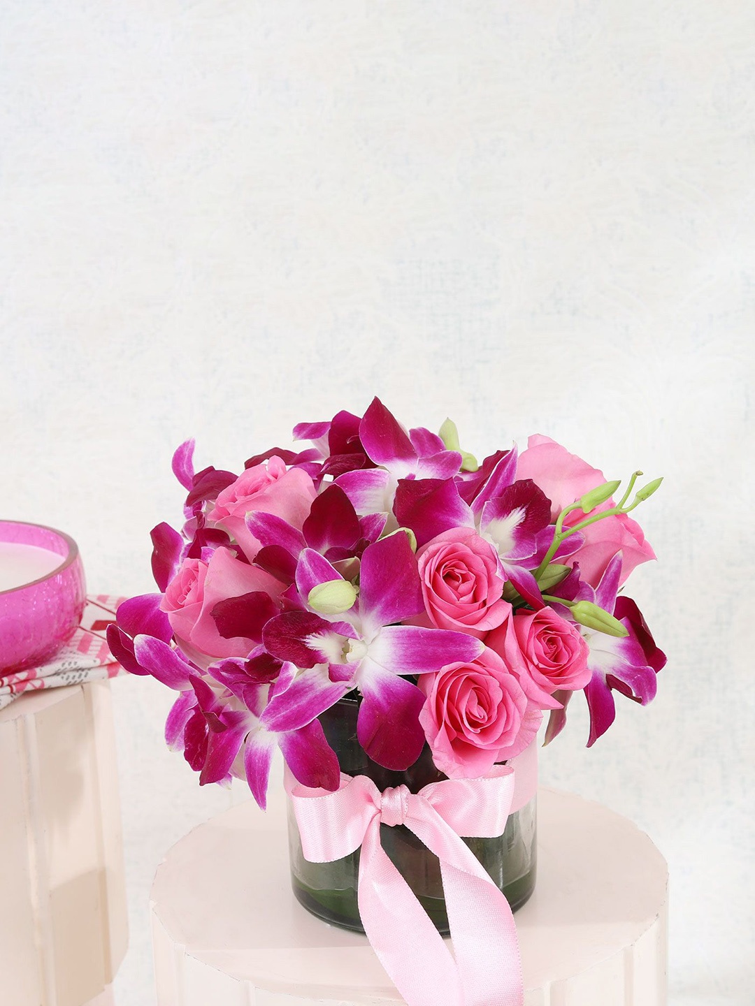 

IGP Orchids & Roses In Round Vase, Pink