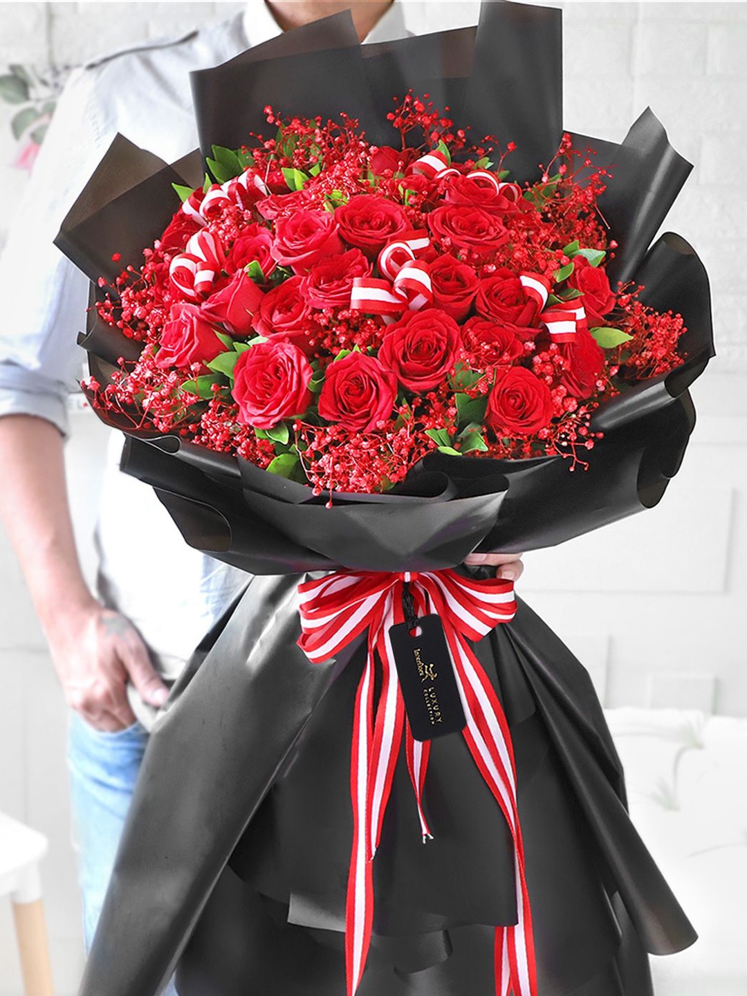

Interflora Fresh Flowers Bouquet, Red