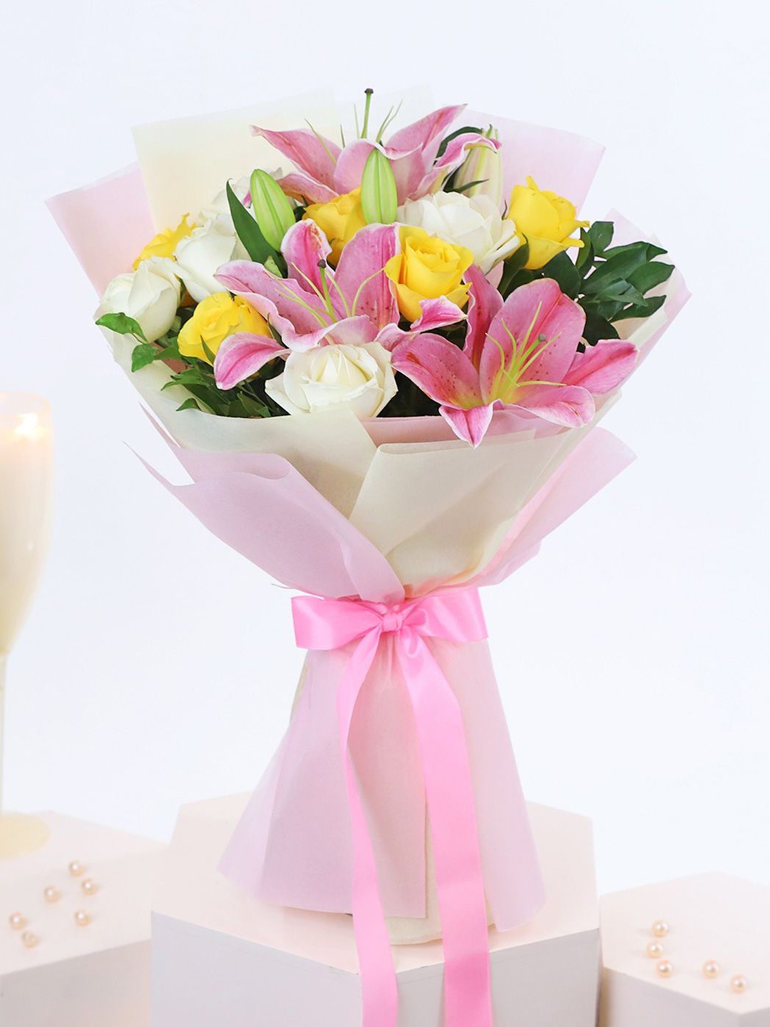 

IGP 12 Stem Mixed Flowers Bouquet, Assorted