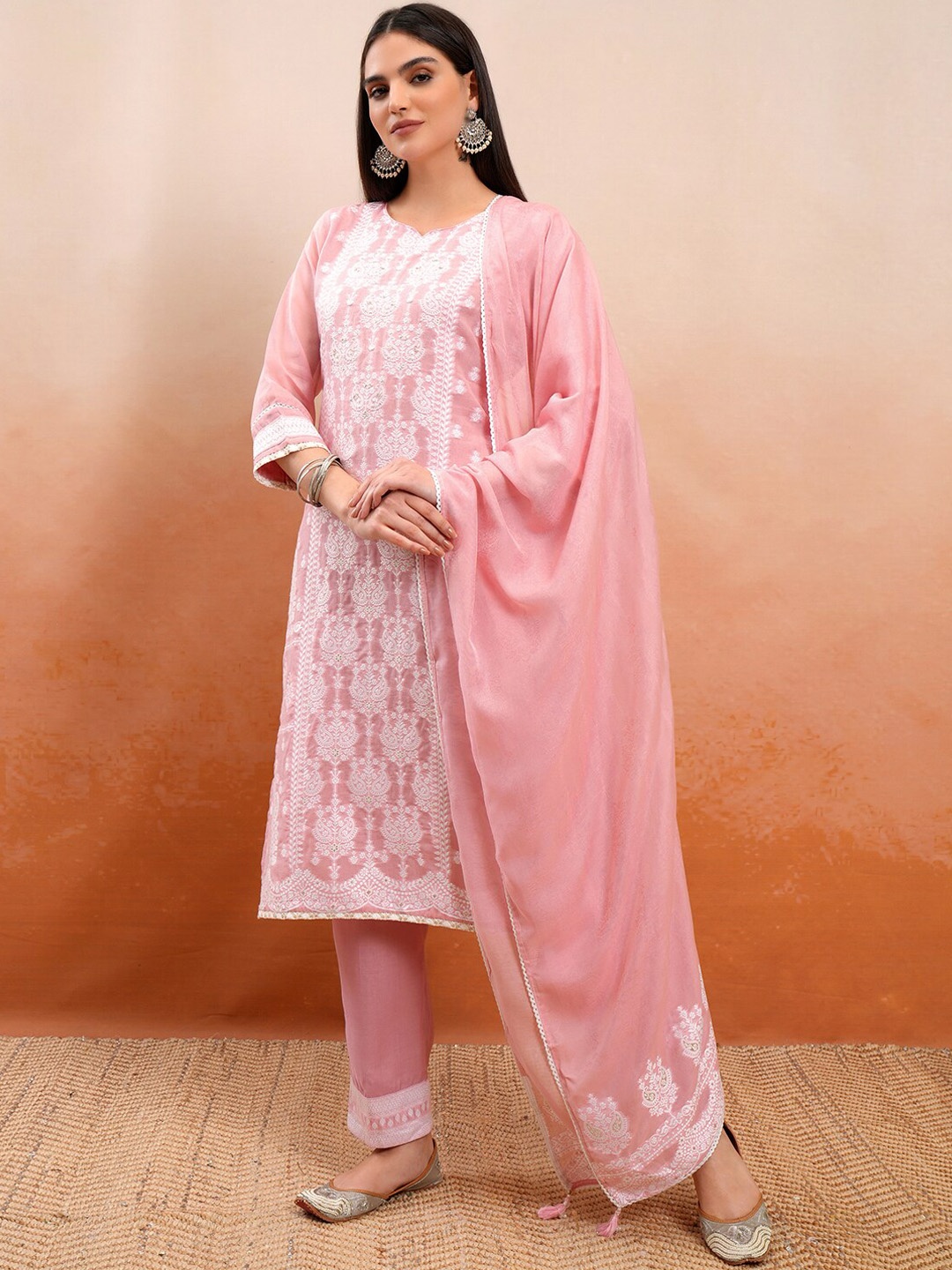 

Vishudh Paisley Embroidered Regular Thread Work Kurta with Trouser & Dupatta, Pink