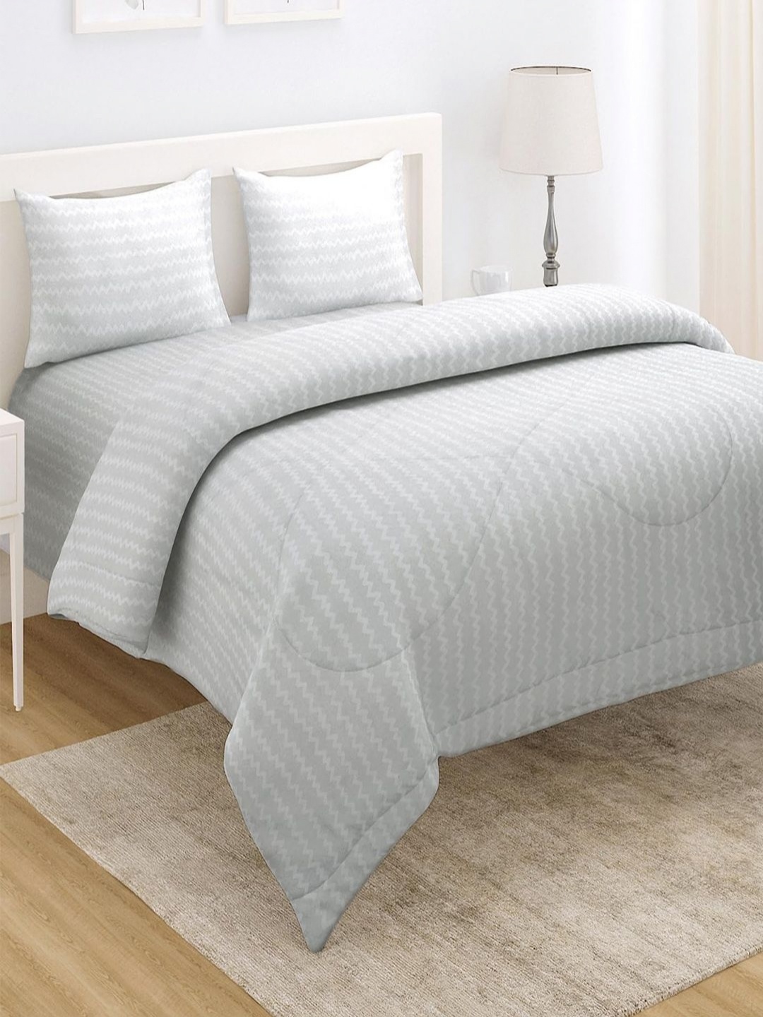 

HOKIPO Grey & White Geometric 4 Pieces Double King Regular Bedding Set