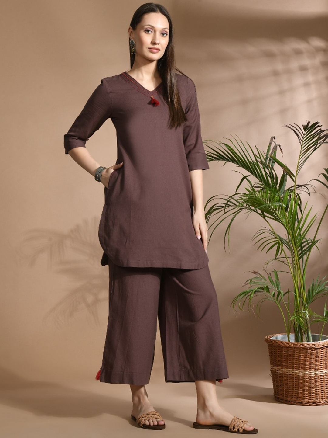 

aayusika V-Neck Three-Quarter Sleeves Tunic & Palazzos Cotton Flax Co-Ords, Brown