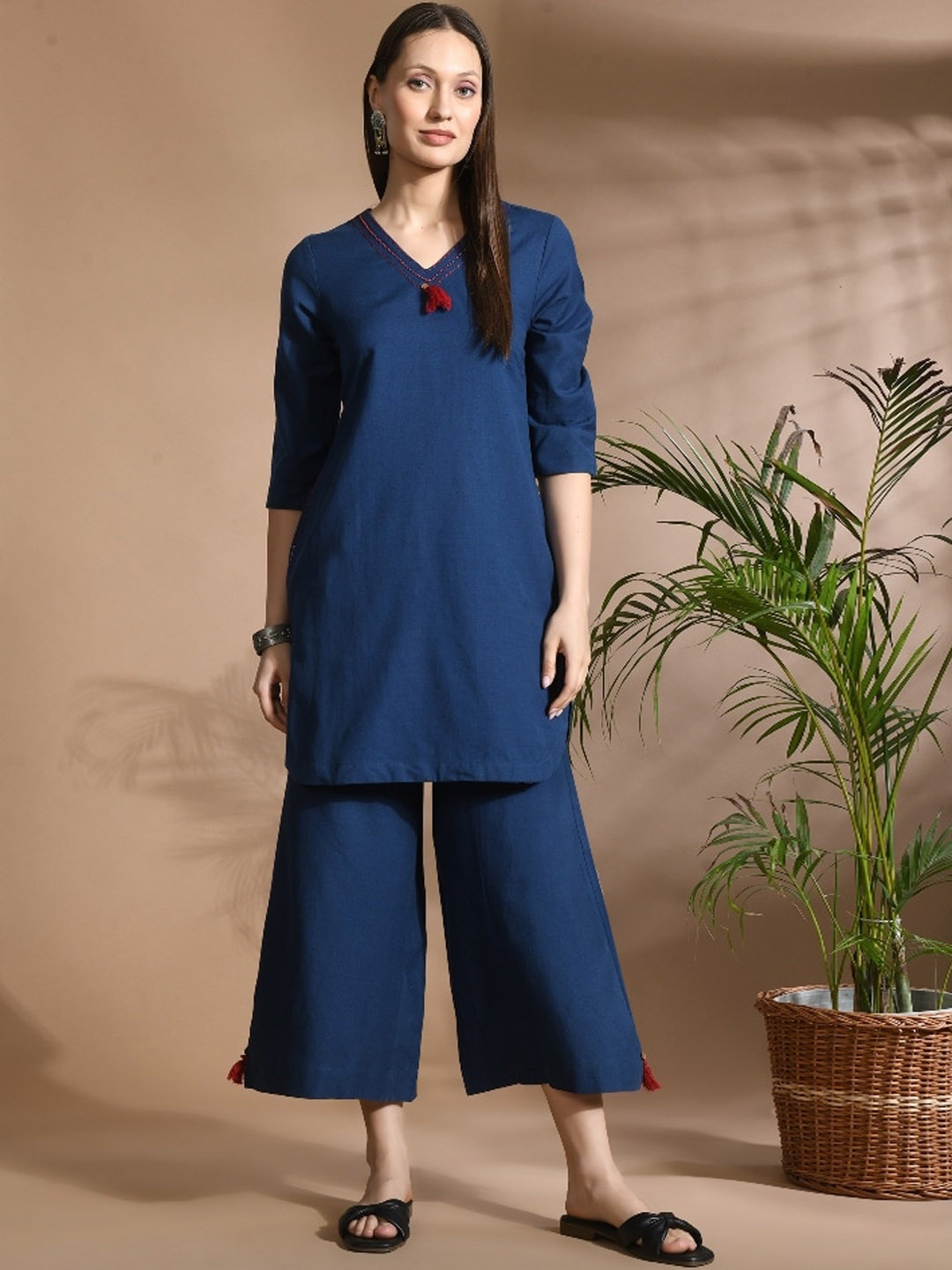 

aayusika V-Neck Three-Quarter Sleeves Tunic & Palazzos Cotton Flax Co-Ords, Blue