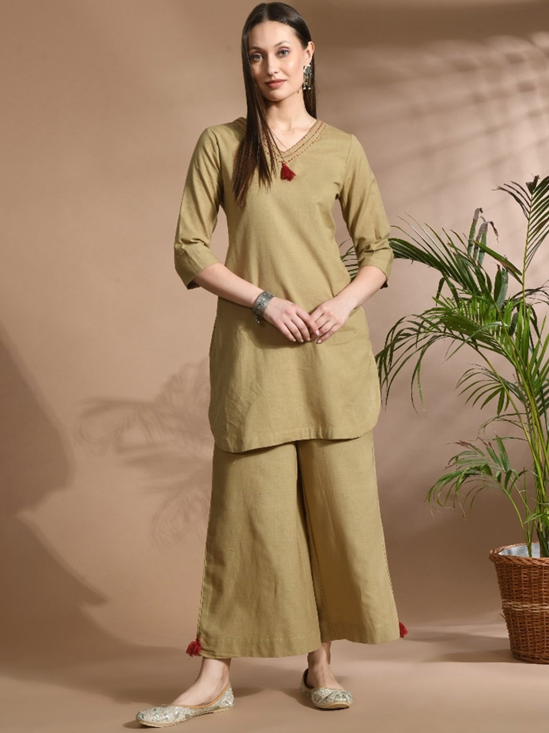 

AAYUSIKA Flex & Hand Work Coat With Trouser Co-Ords, Brown