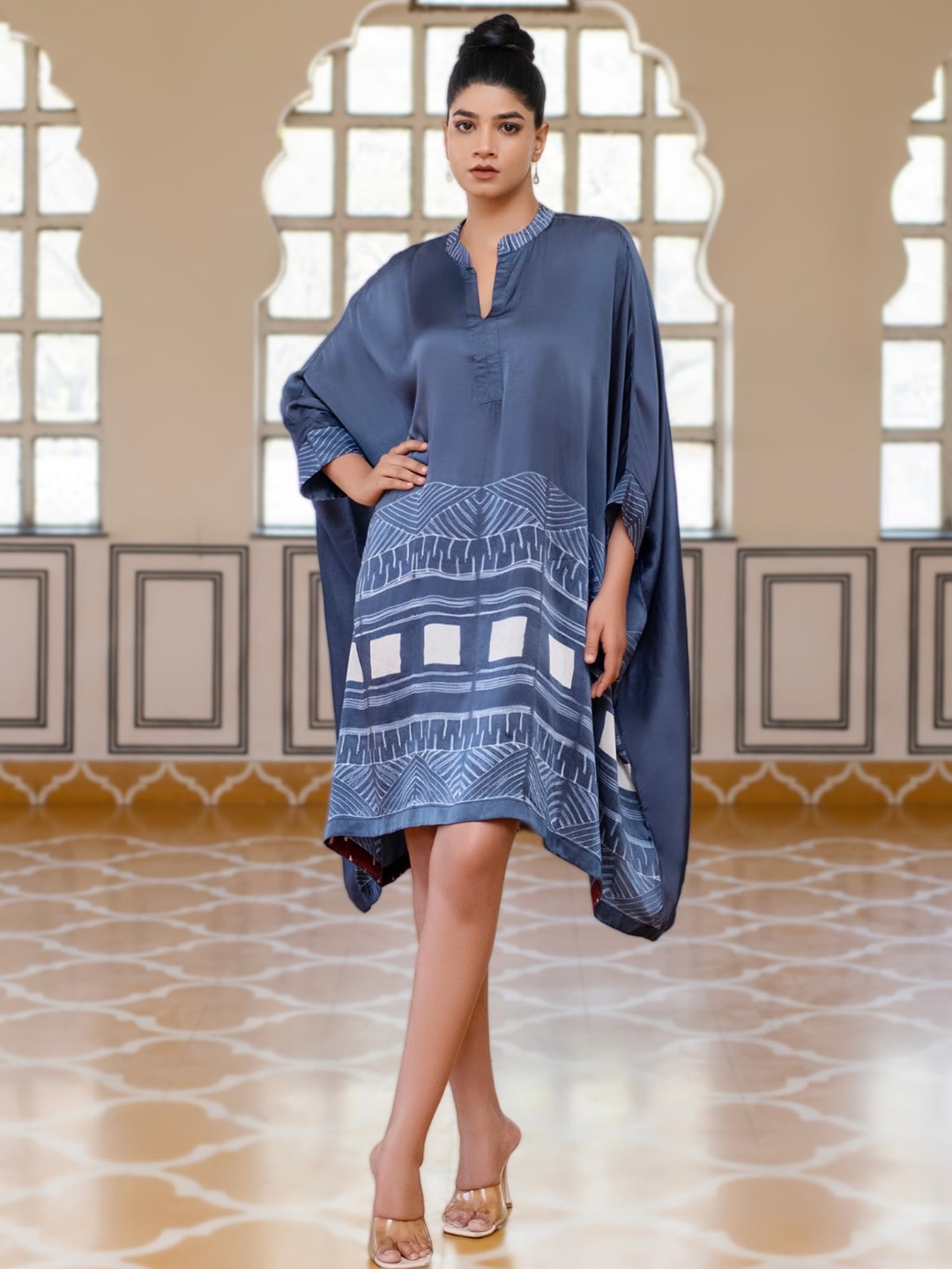 

Peepul Tree Geometric Printed Mandarin Collar Kaftan Dress, Blue