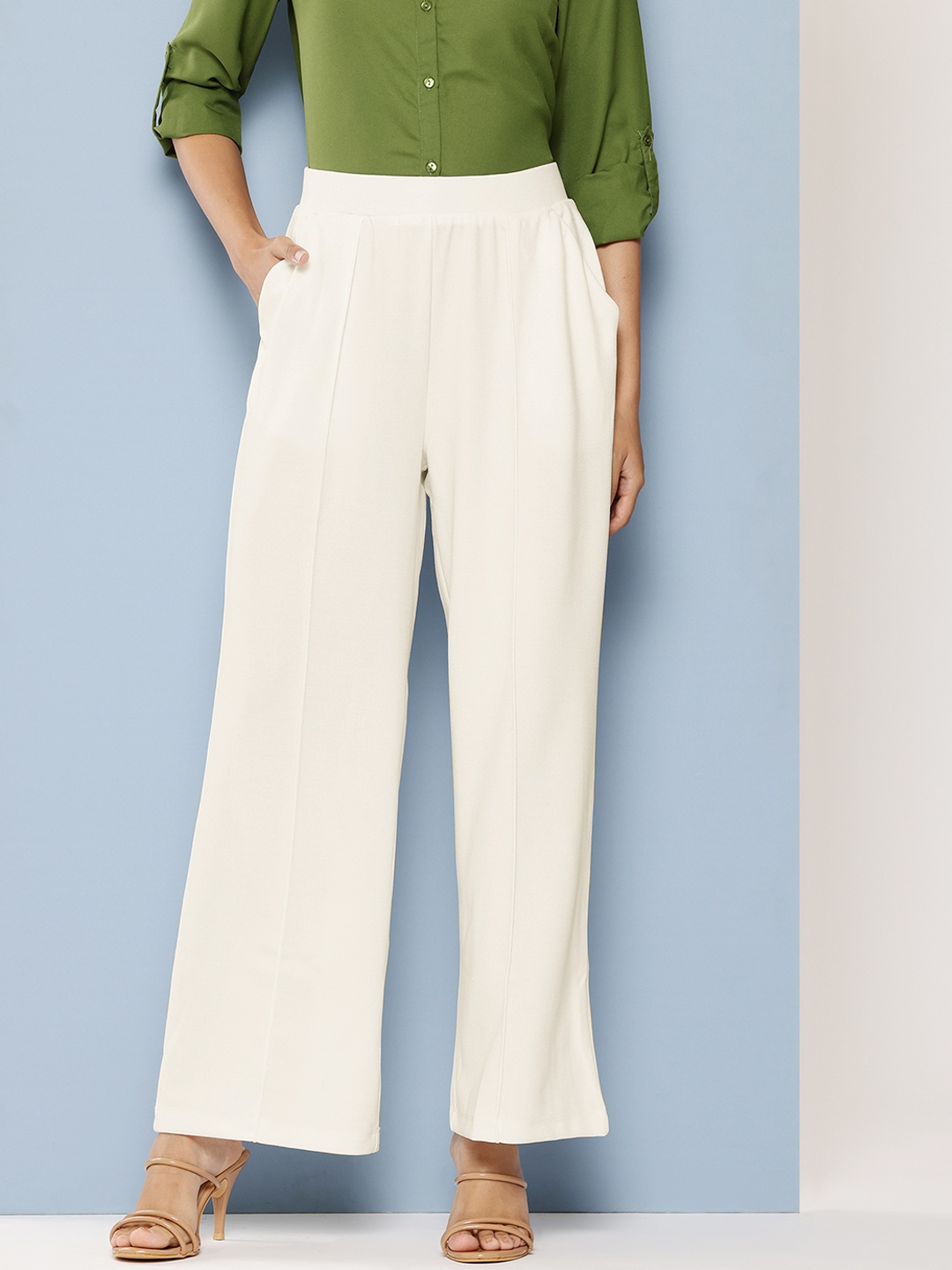 

Chemistry Women Pleated Trousers, Off white
