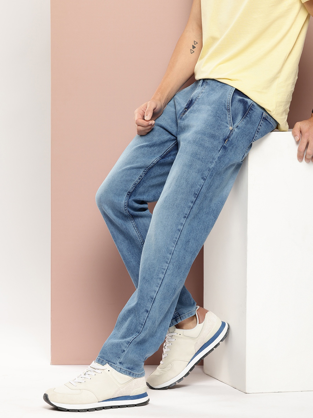 

Harvard Men Relaxed Fit Heavy Fade Stretchable Jeans, Blue