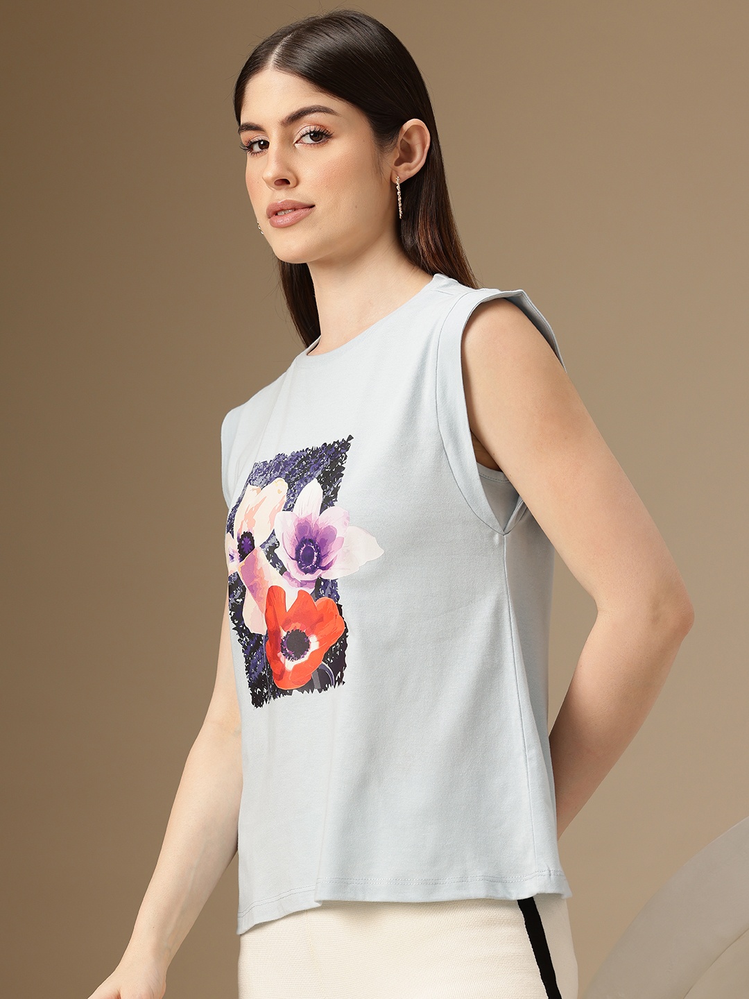 

Chemistry Women Floral Printed Extended Sleeves T-shirt, Blue
