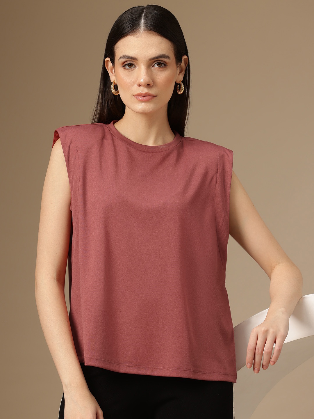 

Chemistry Women Extended Sleeves Padded Shoulder T-shirt, Rust