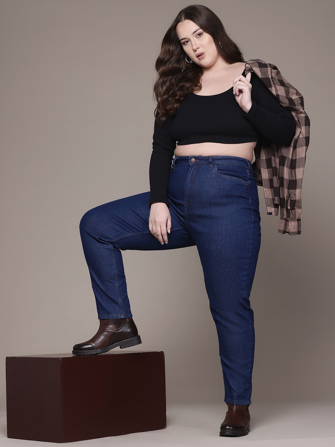 

The Roadster Lifestyle Co. Women Oversized Mom Fit Jeans, Navy blue