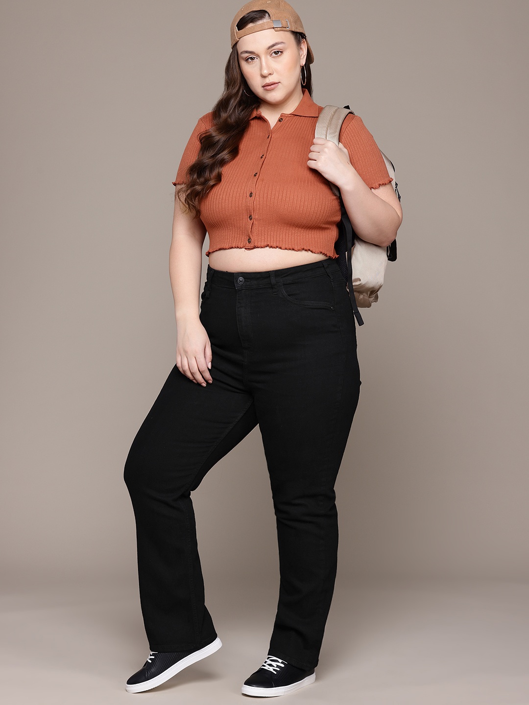 

The Roadster Lifestyle Co. Women Plus-Size Straight-Fit High-Rise Stretchable Jeans, Black