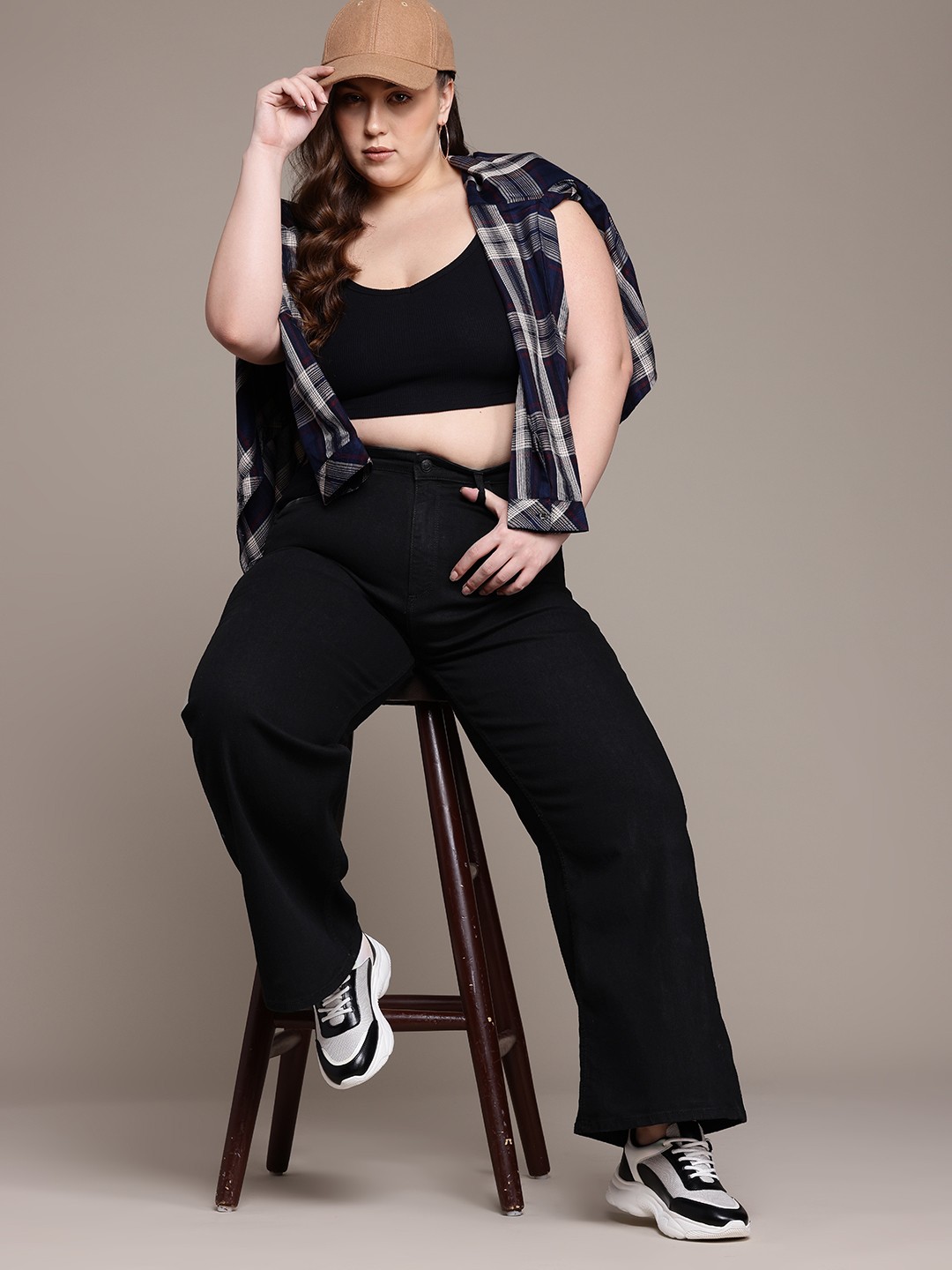 

The Roadster Lifestyle Co. Women Plus Size Wide Leg High-Rise Stretchable Jeans, Black