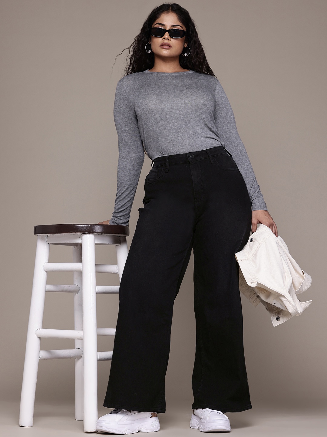 

The Roadster Lifestyle Co. Women Oversized Wide Leg Jeans, Black