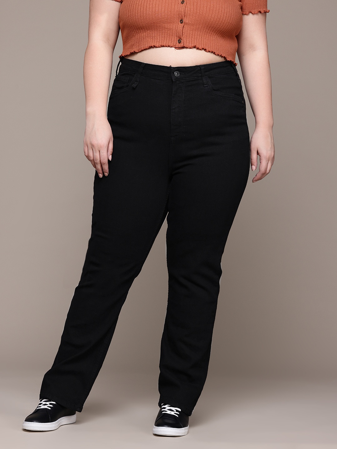 

The Roadster Lifestyle Co. Women Plus Size Straight Fit High-Rise Stretchable Jeans, Black