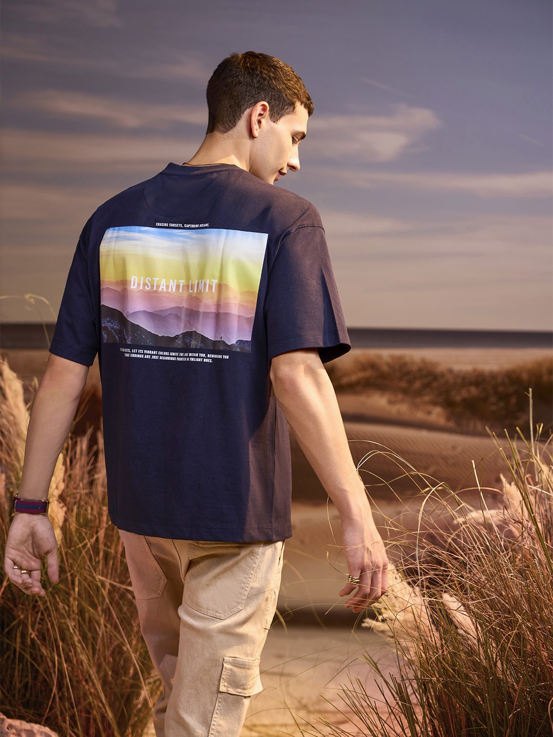 

Mast & Harbour Printed Drop-Shoulder Sleeves Relaxed T-shirt, Navy blue