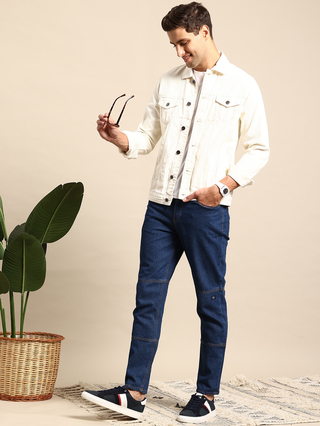 

Mast & Harbour Men Pure Cotton Relaxed Fit Jeans, Blue