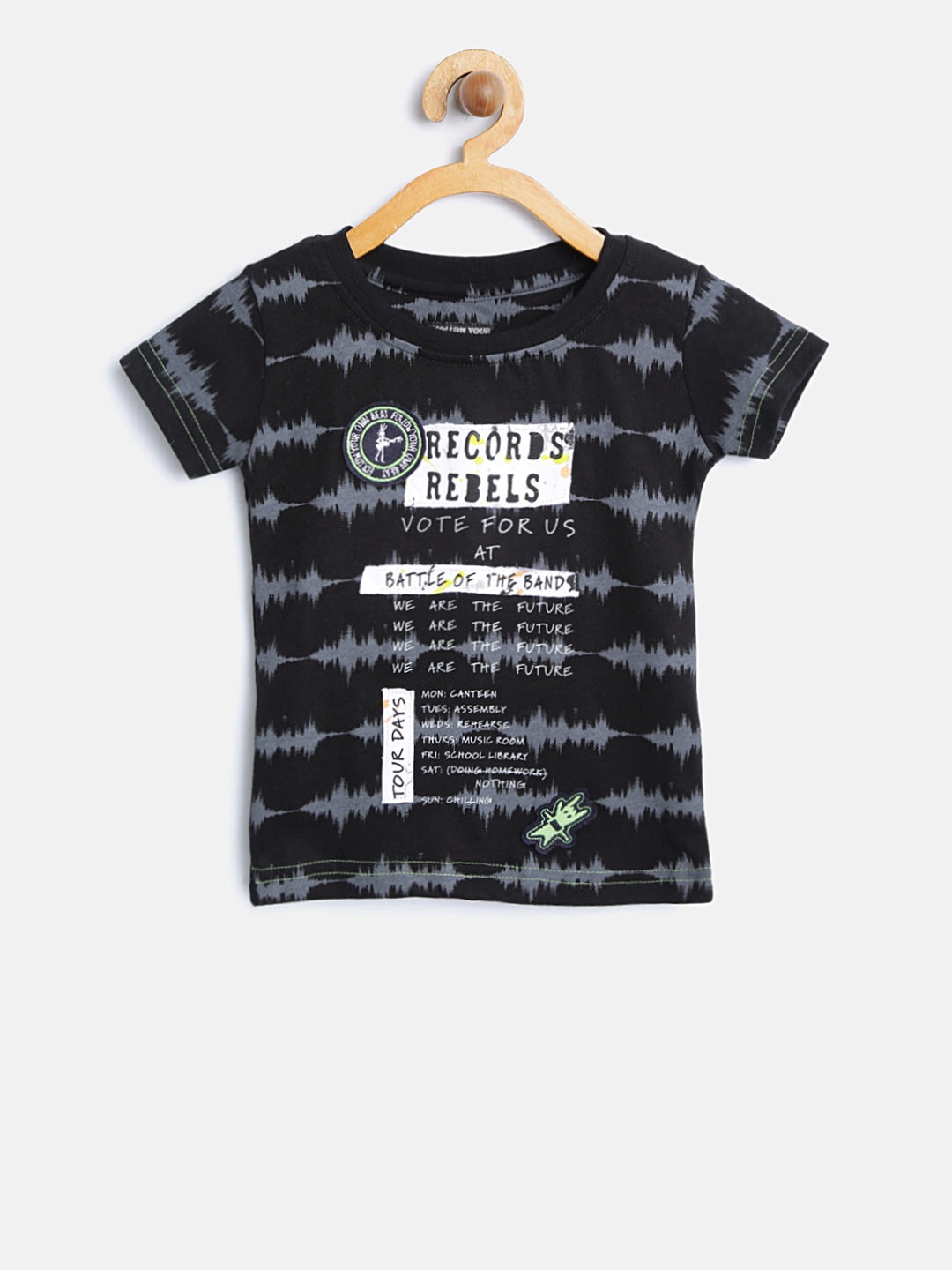 

Gini and Jony Boys Black Printed Round Neck T-shirt with Applique Detail