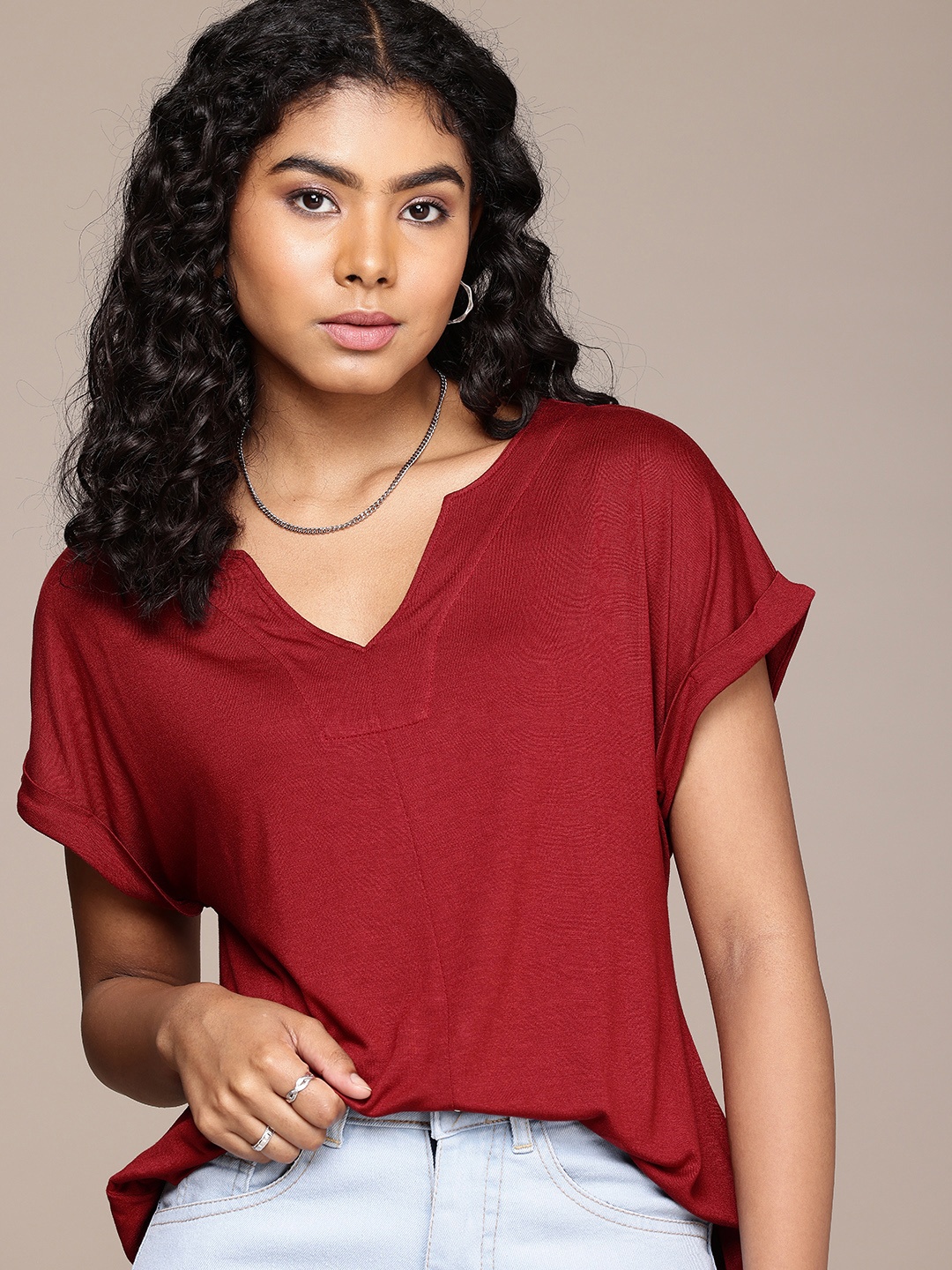 

The Roadster Life Co. Round Neck Extended Sleeves Top, Maroon