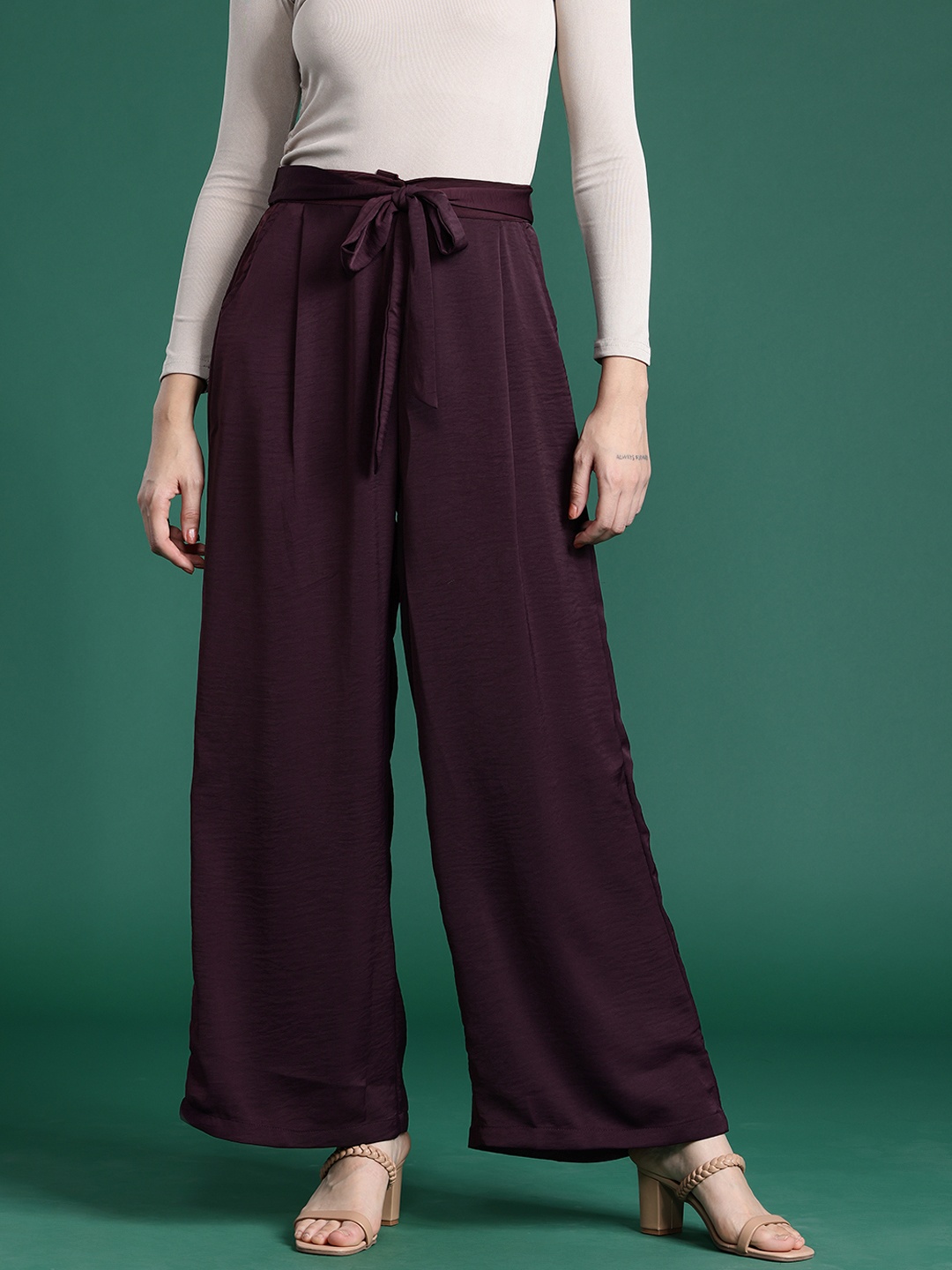 

DressBerry Bizwear Women Pleated Trousers, Burgundy