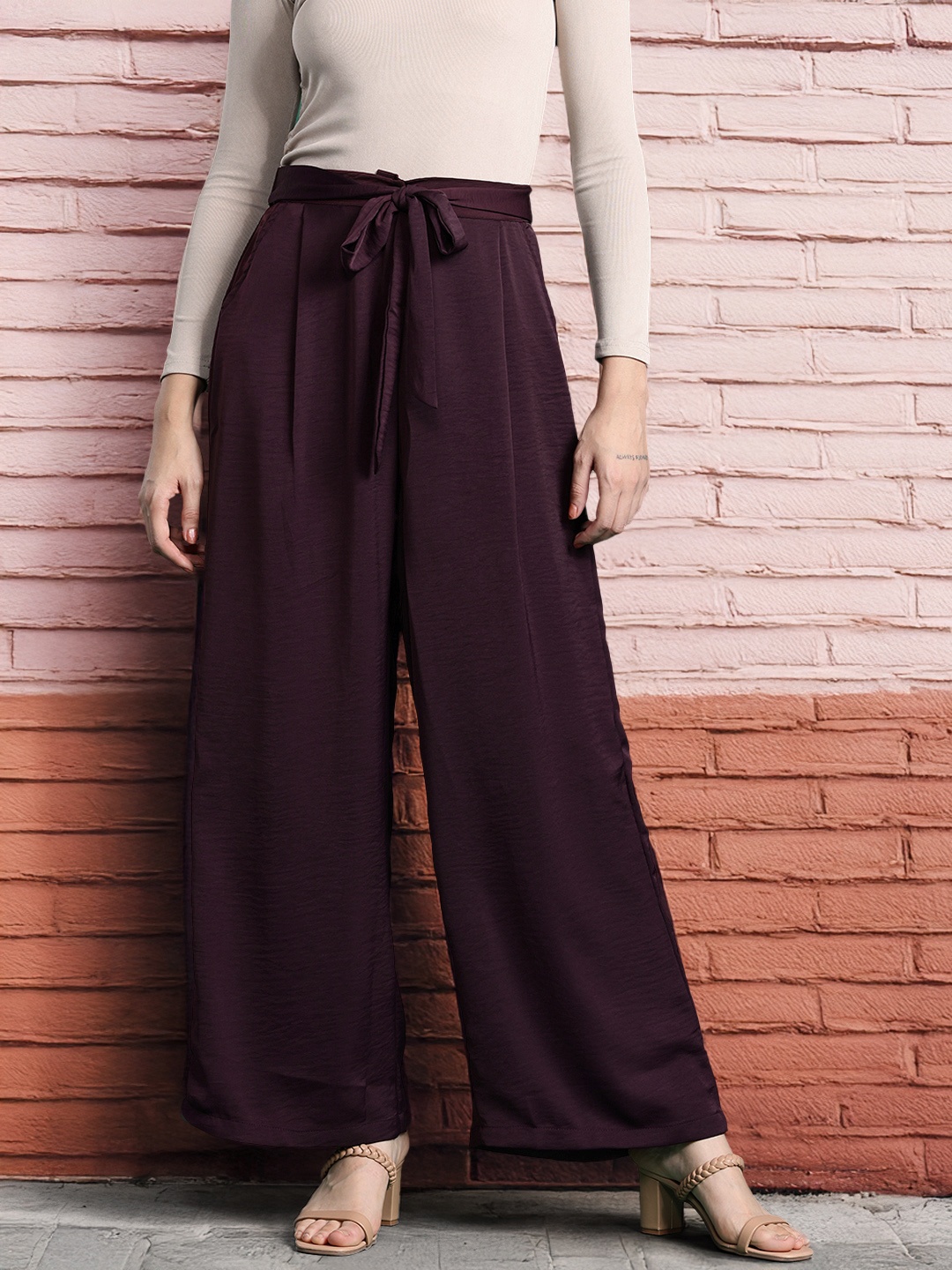 

DressBerry Bizwear Women Pleated Trousers, Burgundy