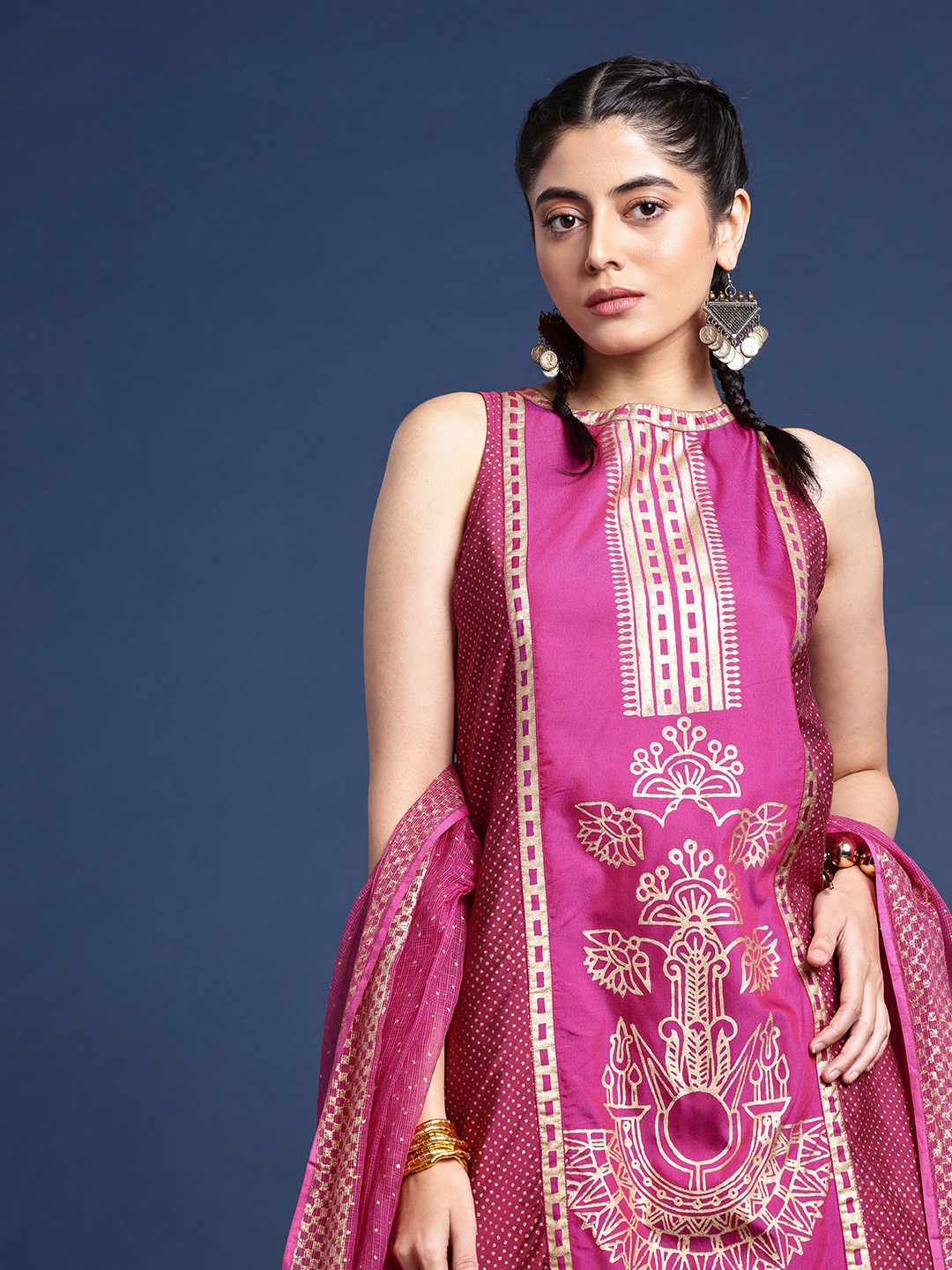 

Taavi Ethnic Motifs Printed Regular Taavi Festive Kurta with Palazzos & Dupatta, Pink