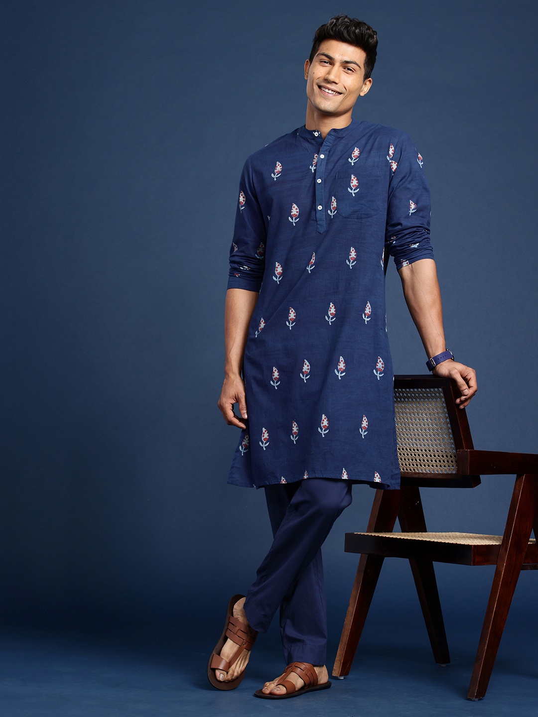 

Taavi Pure Cotton Block Print Legacy Kurta With Trousers, Navy blue